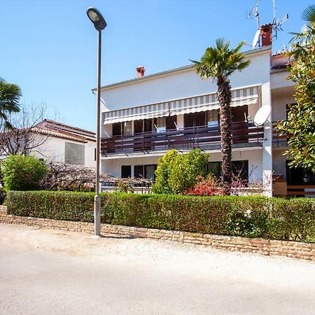 Apartment Nola By Rent Istria Пореч Экстерьер фото