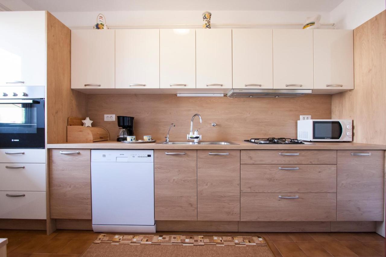 Apartment Nola By Rent Istria Пореч Экстерьер фото