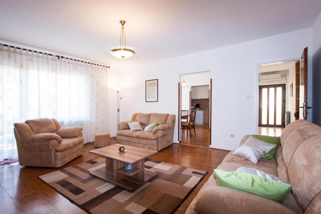 Apartment Nola By Rent Istria Пореч Экстерьер фото
